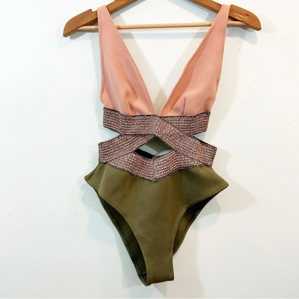 Chic Pink and Green One-Piece Saddle-Stitch Cutout Detail Swimsuit Size 10
